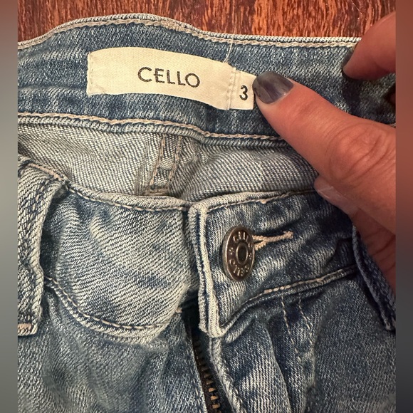 Juniors Cello Cropped Skinny Jeans - Picture 2 of 3